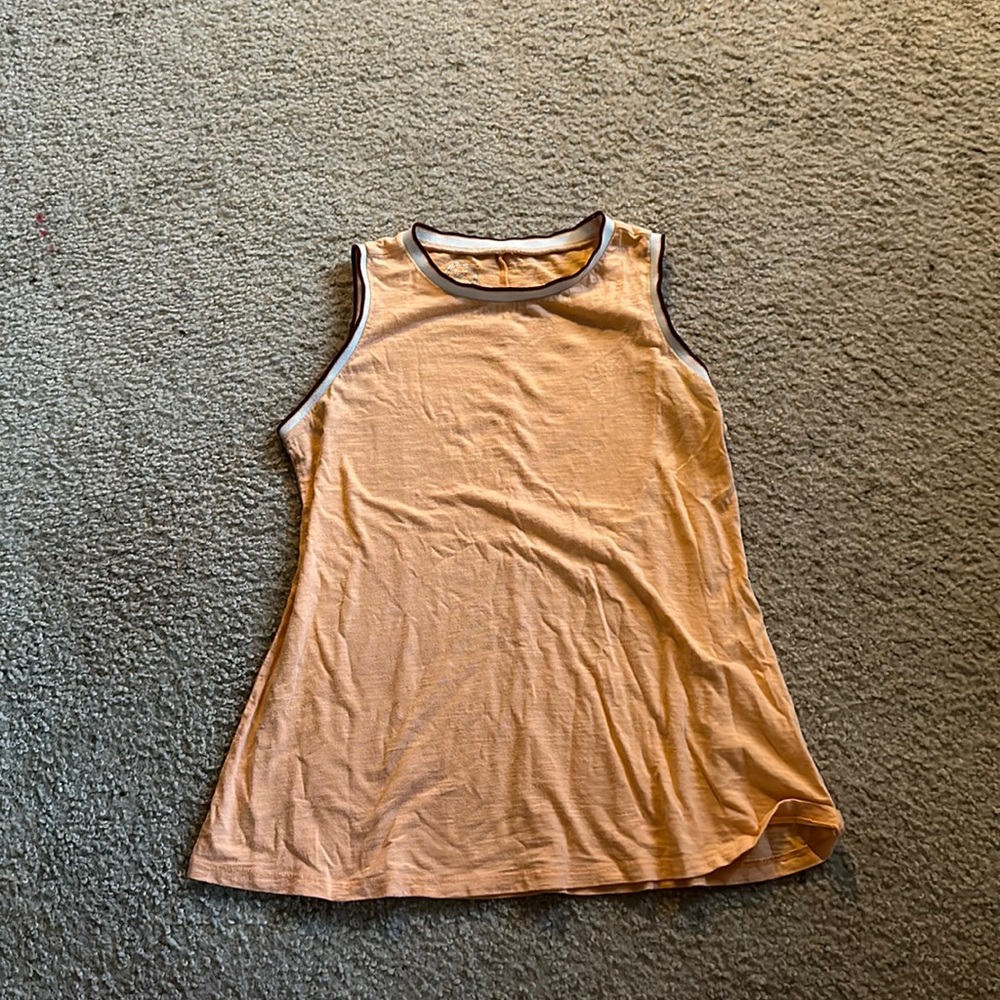 PEACH MUSCLE TEE